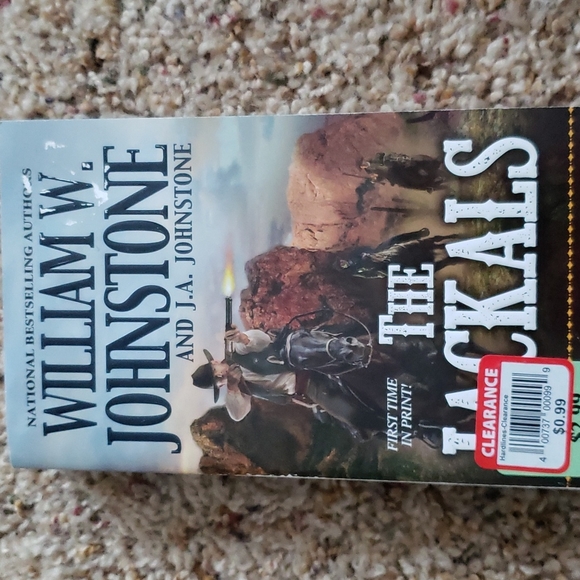 Three William Johnstone books, used. - Picture 2 of 4